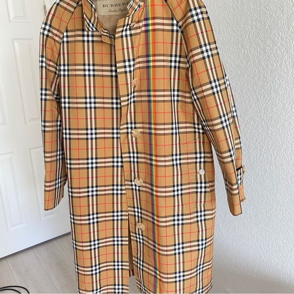 Burberry Check Trench Coat - Picture 13 of 16